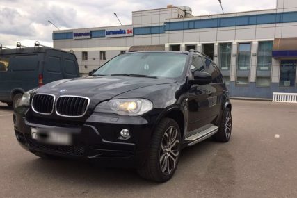 Джип BMW X5 E70